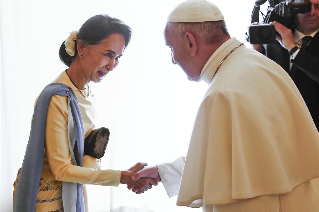 Papa - Birmania - San suu Kyi