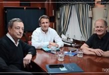 220618 Ucraina - il trio in treno