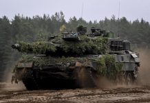 230328 Ucraina - Leopard 2 arrivati da Germania
