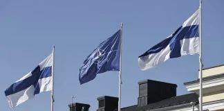 230406 Nato - Finlandia - bandiera