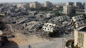 231205 Guerra Israele - Hamas: dopo un bombardamento a Gaza (Fonte: Cnn)